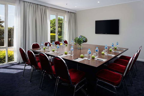Rydges Newcastle - Holiday Adelaide 8