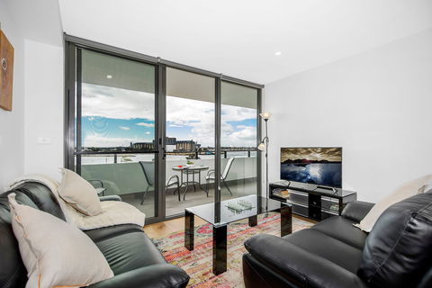 Astra Apartments Newcastle - Holiday Adelaide 8
