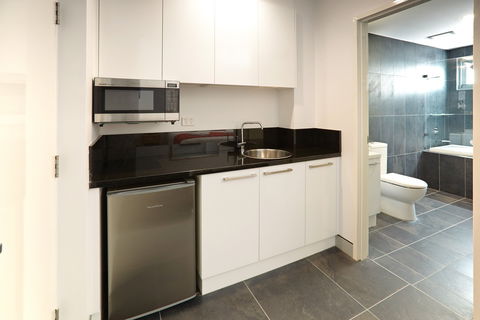 Crown on Darby - Holiday Adelaide 9