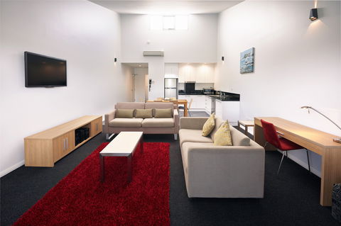 Crown on Darby - Holiday Adelaide 10