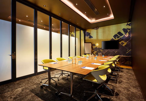 Holiday Inn Express Newcastle - Holiday Adelaide 9