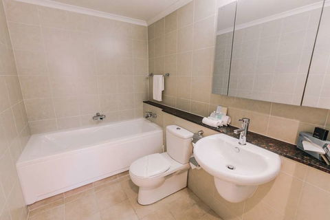 Newcastle Central Plaza - Holiday Adelaide 8