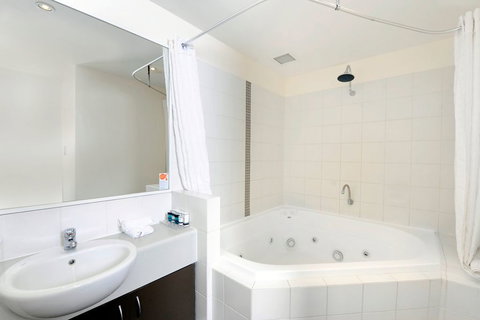 Assured Ascot Quays Apartment Hotel - Holiday Adelaide 7