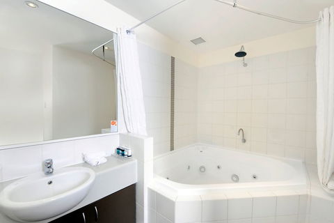 Assured Ascot Quays Apartment Hotel - Holiday Adelaide 7