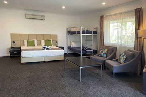 Kimberley Grande Resort & Conf Ctr - Holiday Adelaide 13