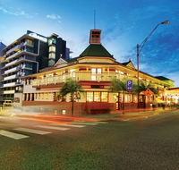 Oaks Grand Gladstone - Holiday Adelaide