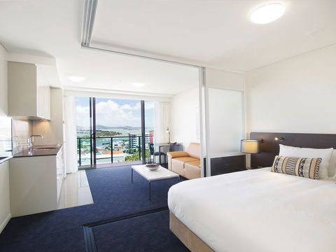 Oaks Grand Gladstone - Holiday Adelaide 4