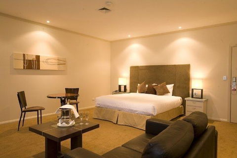 Beau Monde International - Holiday Adelaide 3