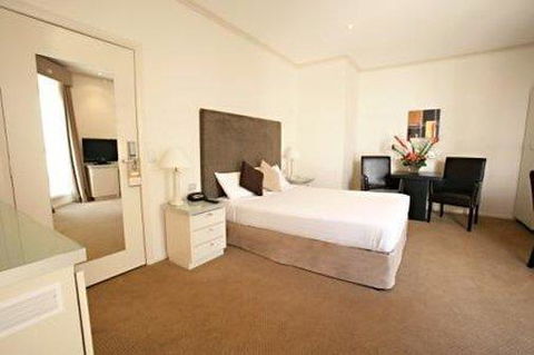 Beau Monde International - Holiday Adelaide 6