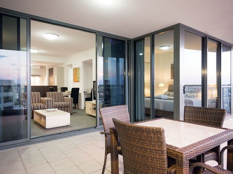 Oaks Aurora - Holiday Adelaide 2