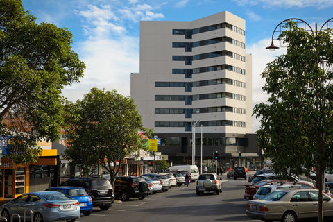 Apartments @ IKON Glen Waverley - Holiday Adelaide 0