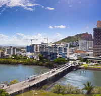 Hotel Grand Chancellor Townsville - Holiday Adelaide