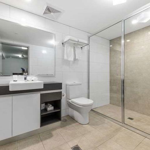 H On Mitchell Apartment Hotel - Holiday Adelaide 2
