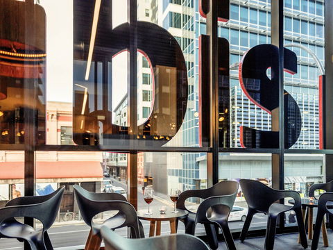 Ibis Adelaide - Holiday Adelaide 1