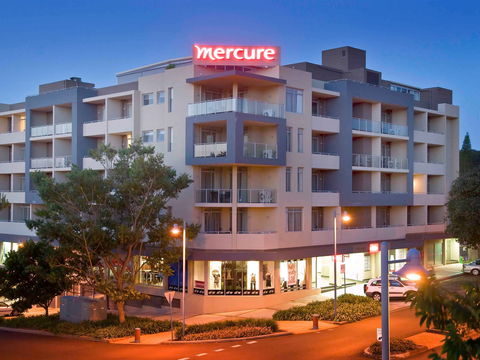 Mercure Centro Hotel - Holiday Adelaide 0