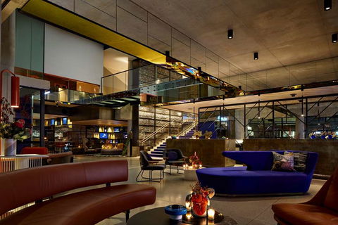 QT Melbourne - Holiday Adelaide 2