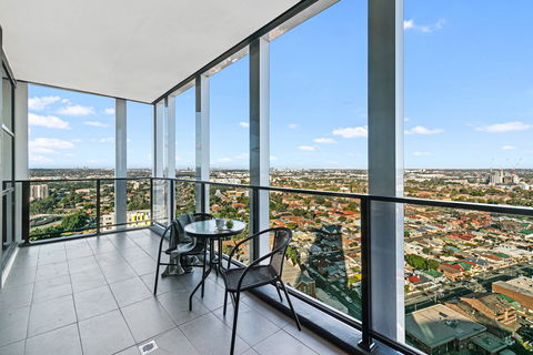 Astra Apartments Parramatta - Skyrise - Holiday Adelaide 1