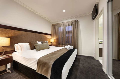Attika Hotel - Holiday Adelaide 1