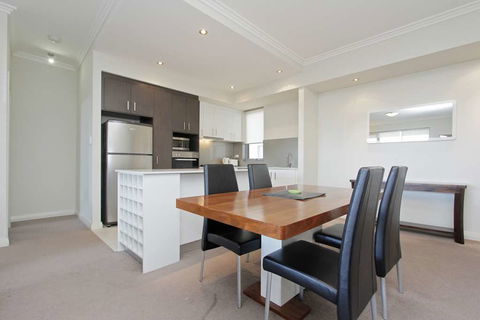 Zappeion Apartments - Holiday Adelaide 1
