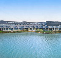 Mercure Melbourne Caroline Springs - Holiday Adelaide