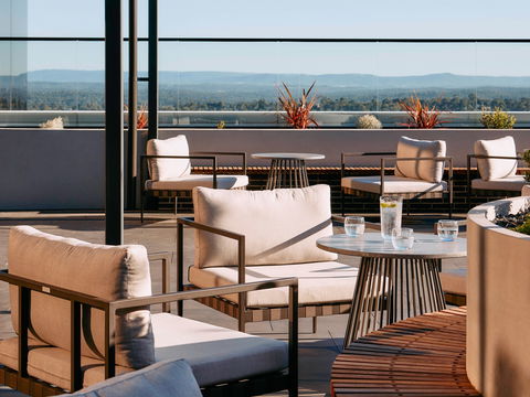 Mercure Melbourne Doncaster - Holiday Adelaide 11