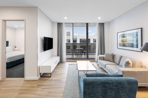 Meriton Suites Sydney Airport - Holiday Adelaide 13