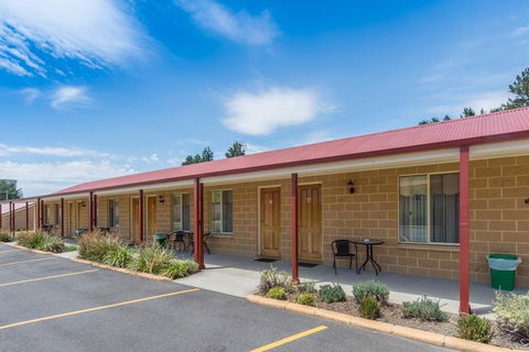 Black Gold Country Cabins And Motel - Holiday Adelaide 0