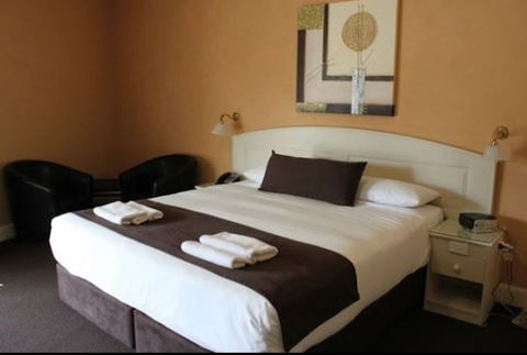 The Bowen Inn Motel - Holiday Adelaide 7