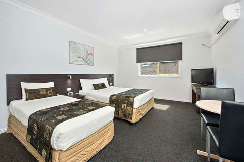 Comfort Inn Dandenong - Holiday Adelaide 3
