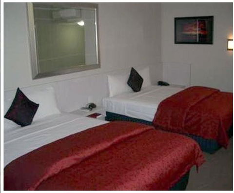 Isa Hotel - Holiday Adelaide 5