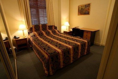 ULTIQA Rothbury Hotel - Holiday Adelaide 4