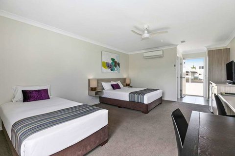 Econo Lodge Beachside - Holiday Adelaide 11