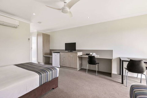 Econo Lodge Beachside - Holiday Adelaide 12