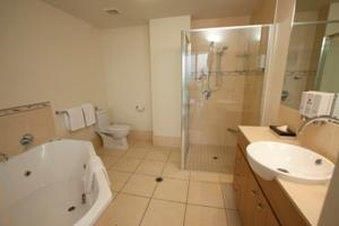 Piermonde Apartments, Cairns - Holiday Adelaide 16