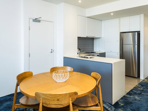 Sebel Cairns Harbour Lights - Holiday Adelaide 4