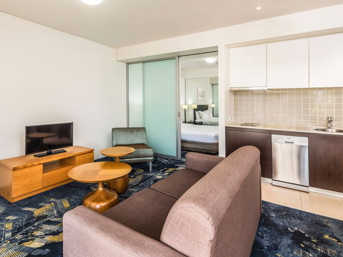 Sebel Cairns Harbour Lights - Holiday Adelaide 6