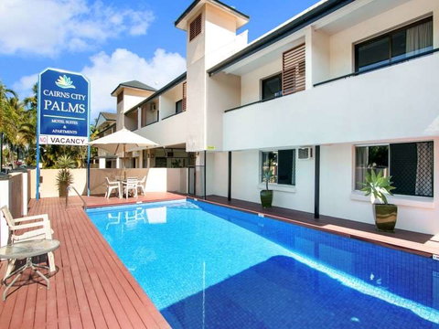 Cairns City Palms - Holiday Adelaide 3