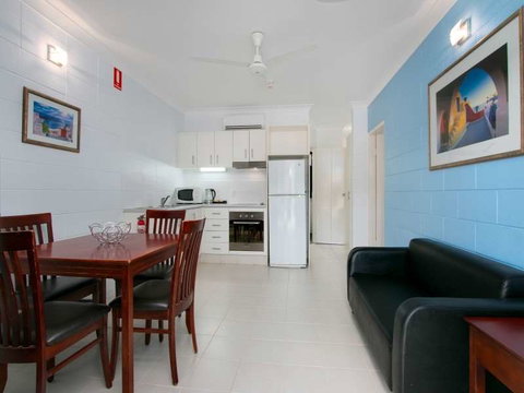 Cairns City Palms - Holiday Adelaide 13