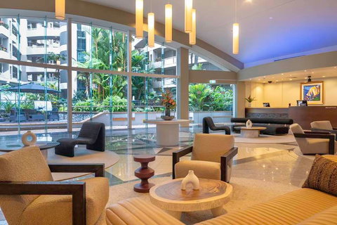 DoubleTree by Hilton Cairns - Holiday Adelaide 6