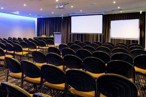 DoubleTree by Hilton Cairns - Holiday Adelaide 10