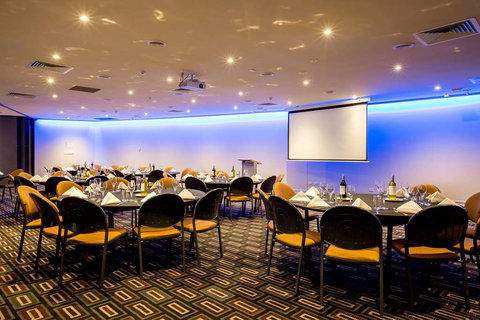 DoubleTree by Hilton Cairns - Holiday Adelaide 12