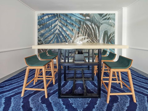 Novotel Cairns Oasis Resort - Holiday Adelaide 10