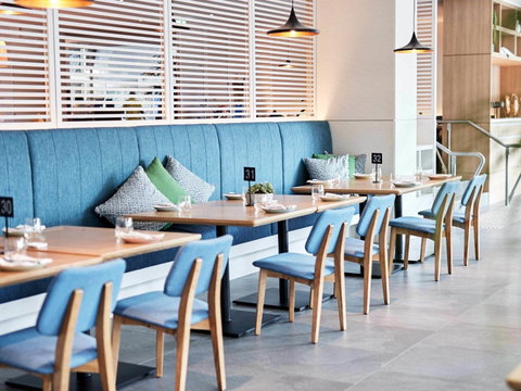Novotel Cairns Oasis Resort - Holiday Adelaide 12
