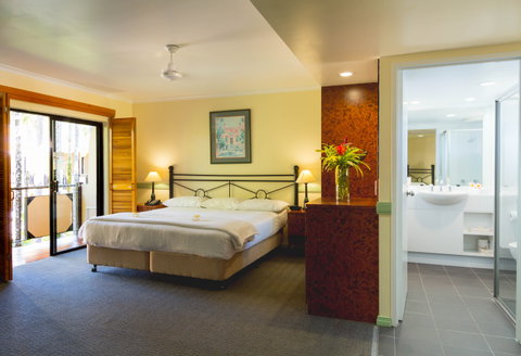 Palm Royale Cairns - Holiday Adelaide 1