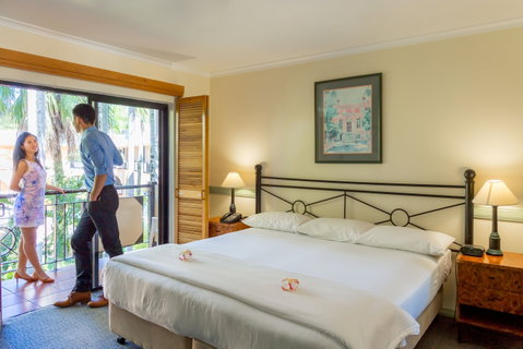 Palm Royale Cairns - Holiday Adelaide 3