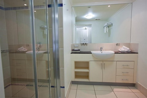 Park Regis City Quays - Holiday Adelaide 13