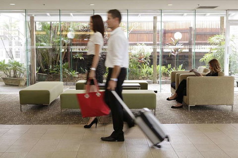 Rydges Esplanade Resort Cairns - Holiday Adelaide 2