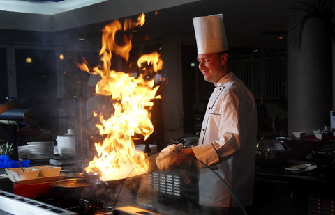 Rydges Esplanade Resort Cairns - Holiday Adelaide 14