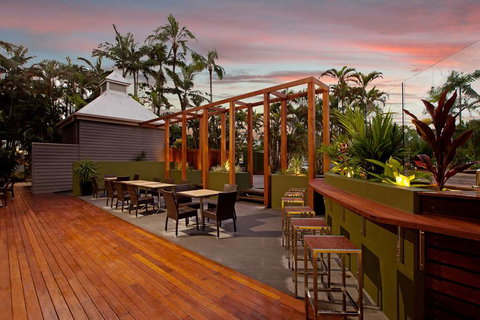 Rydges Esplanade Resort Cairns - Holiday Adelaide 17