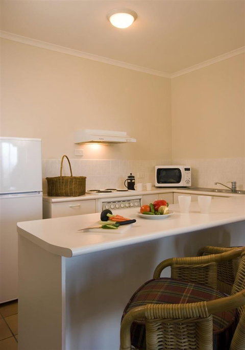 Tropic Towers Apartments - Holiday Adelaide 4